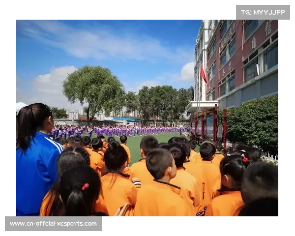 西宁祁连路小学摔跤课开课，藏族教练携北嘎技艺进校园